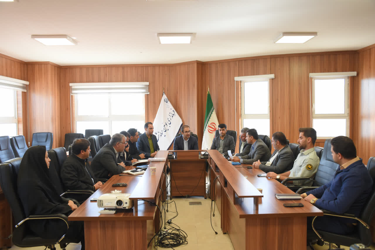 انسداد چاه غیرمجاز و توقیف ادوات غیرمجاز در یک ماه اخیر در بوئین میاندشت