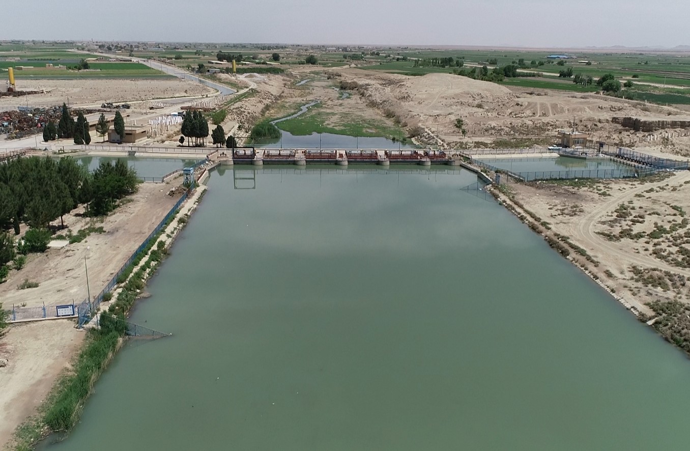 آب از سد رودشتین به سمت تالاب بین‌المللی گاوخونی اصفهان رهاسازی شد